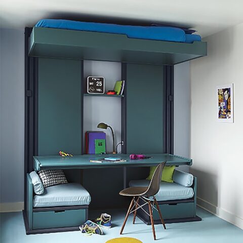 Chambre d'adolescent avec un lit escamotable Triptyque en version bureau