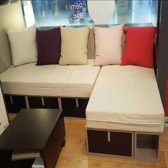 Loggia Stock Paris - Banquette bricks d'angle