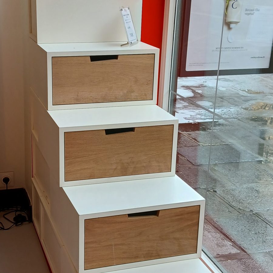 Loggia stock Haussmann - Escalier Bricks