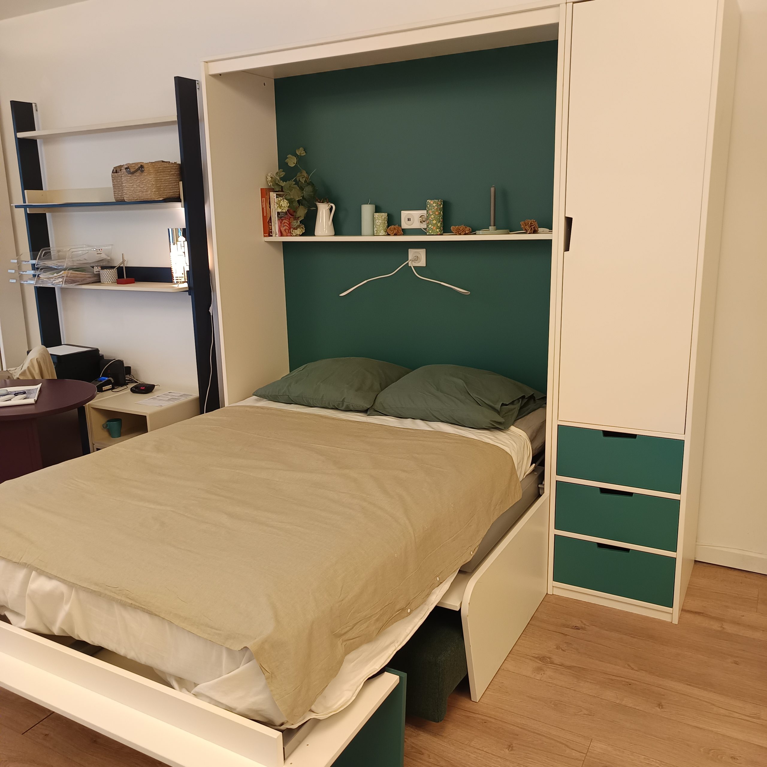 Modèle d'exposition présenté au magasin Espace Loggia situé au 22 boulevard Beaumarchais 75011 Paris