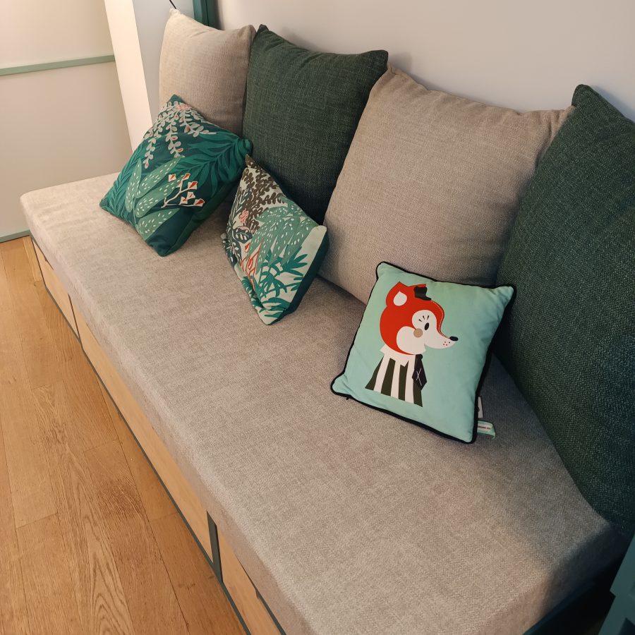 Modèle d'exposition présenté au magasin Espace Loggia situé au 92 rue du Bac 75007 Paris